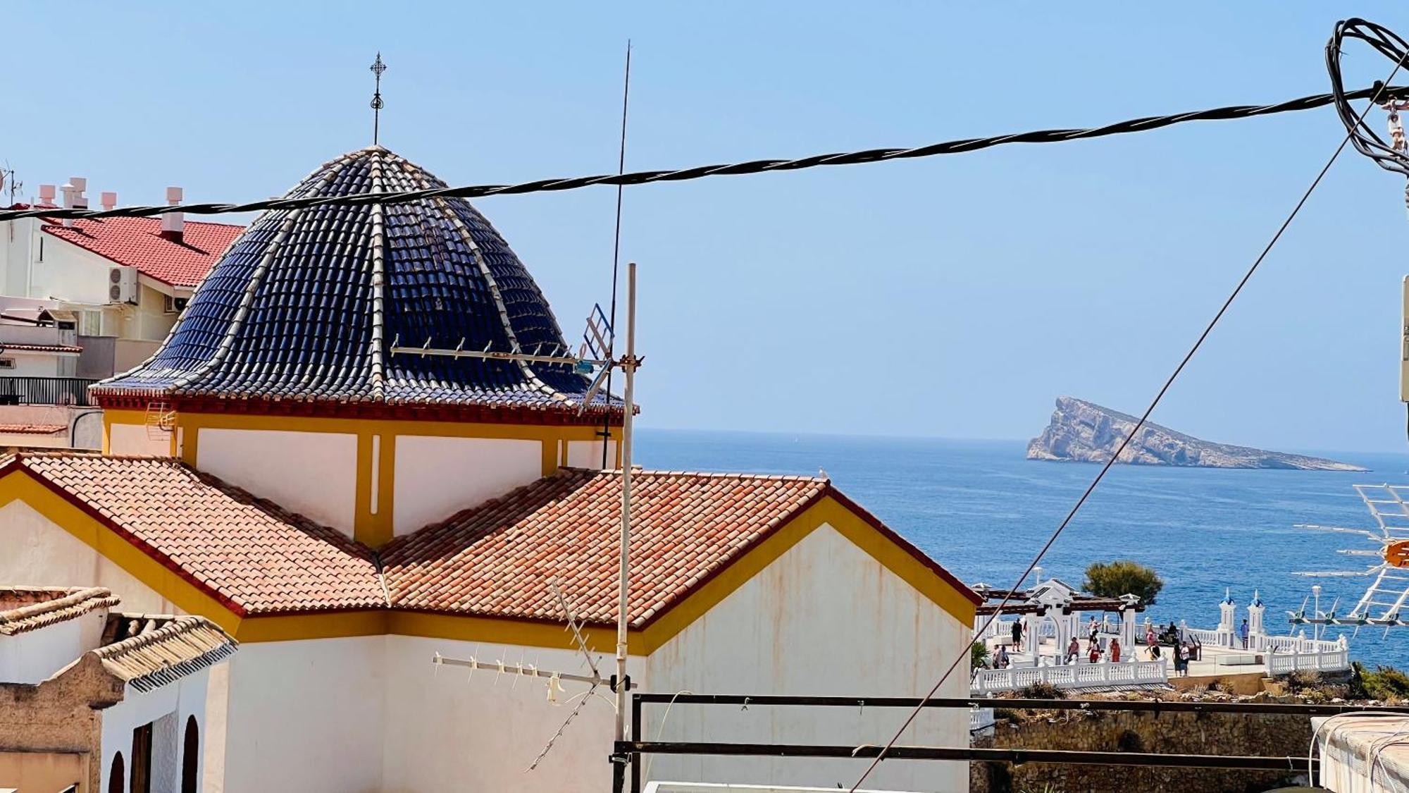 Atico Con Vistas En El Casco Antiguo De Benidorm Lägenhet Exteriör bild